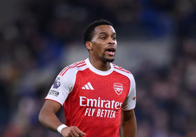 Aston Villa Lead Race to Sign Quinten Timber as Midfielder Eyes Premier League Move
